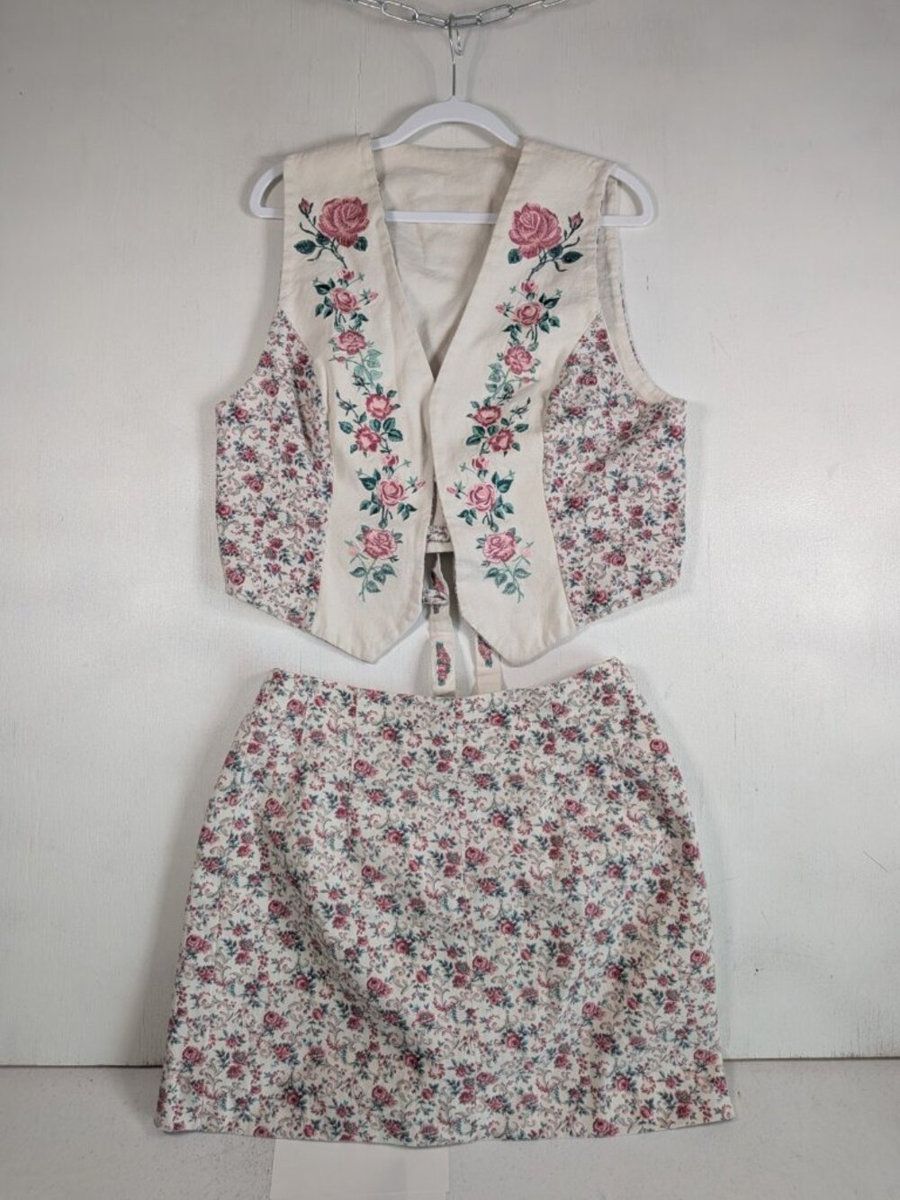 Vintage 90s Floral Reversible Vest & Mini Skirt Set Womens S Embroidered Roses